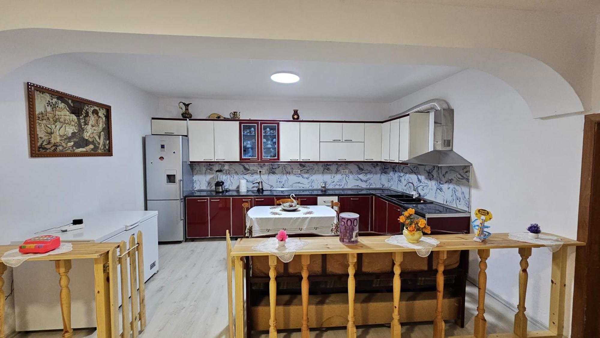 Maria Guest House Permet Bagian luar foto